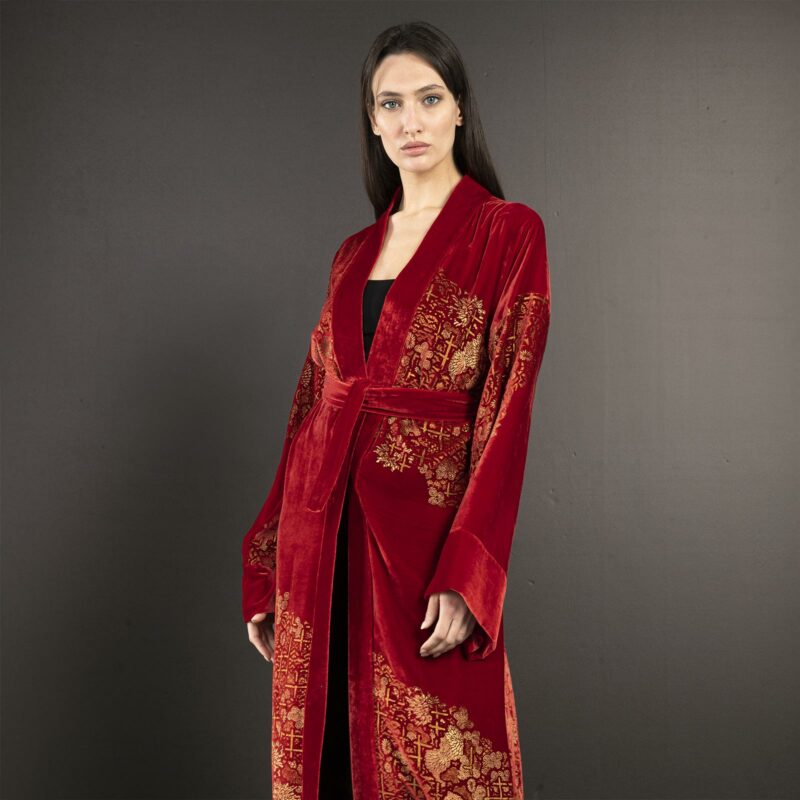 Audrey | 印花天鹅绒长和服外套 | Crisantemi 红色 - 图片 4